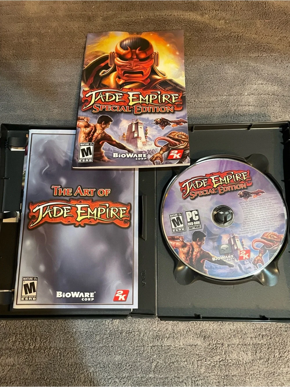 Jade Empire: Special Edition, PC, 2007 DVD-ROM Game with Poster and Manual